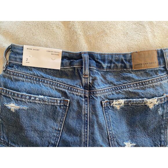 NWT AMERICAN EAGLE JEAN SHORTS 2 26 BLUE MOM DENIM RIPPED DISTRESSED FRAYED CHEW - Picture 5 of 9